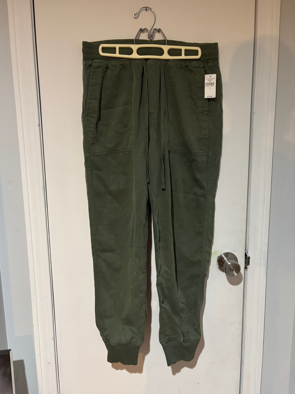 NWT Gap cargo pants small army green